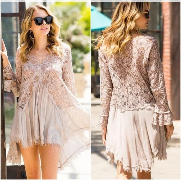 011 Floral v neck lace frayed hem Tunic Blouse - Picture 4 of 5